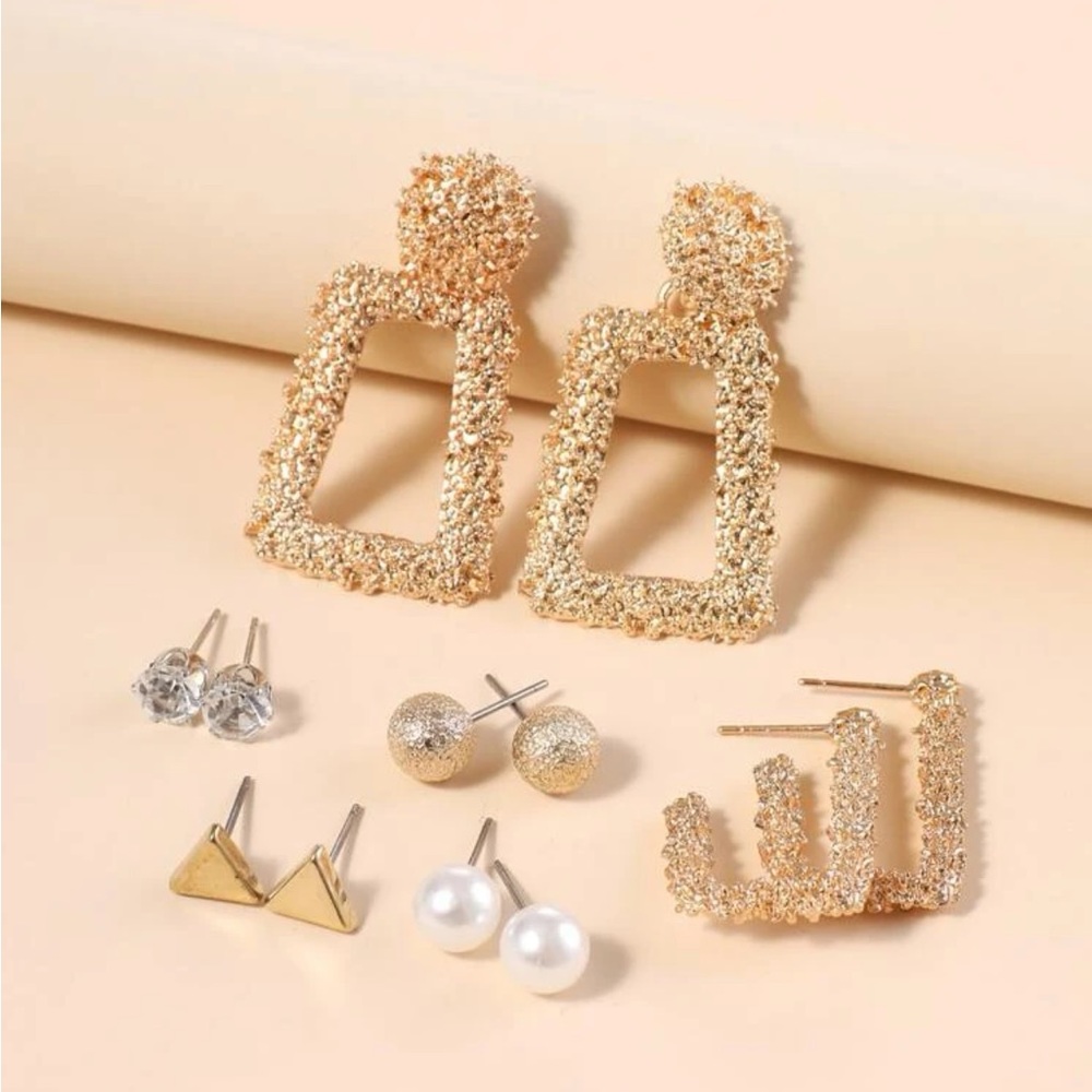 Earrings Set